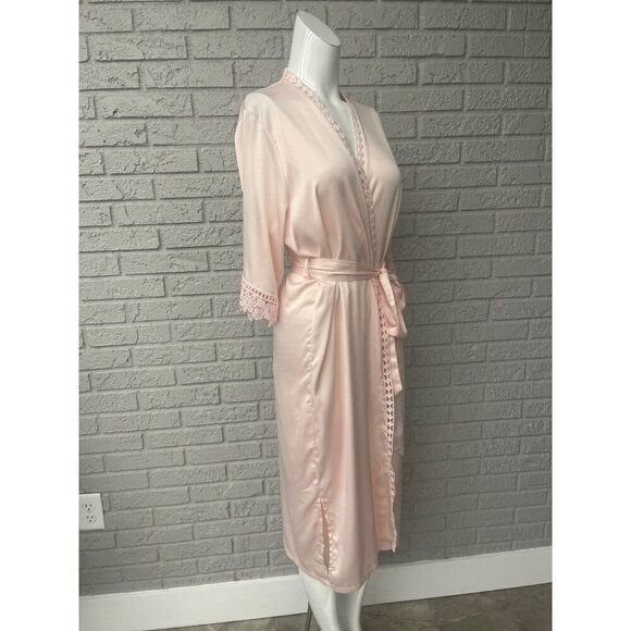 AW. Bridal Women Light Pink Satin Bridesmaid Robe Lingerie with Lace Accent Size - Picture 5 of 9